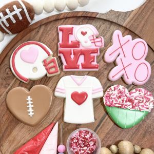 Miss Jenn's Cookies Touchdowns and Love Cookie Class