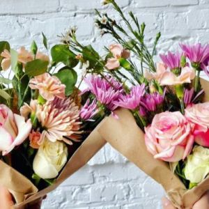 Epperson Lagoon Mother's Day Flower Workshop